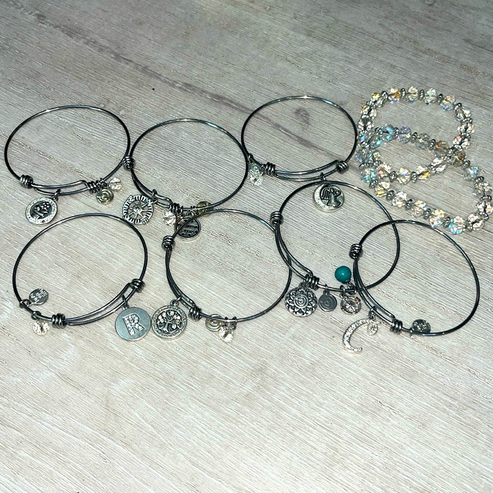 Bracelet (9) Bundle Love this Life and Acrylic  Crystal